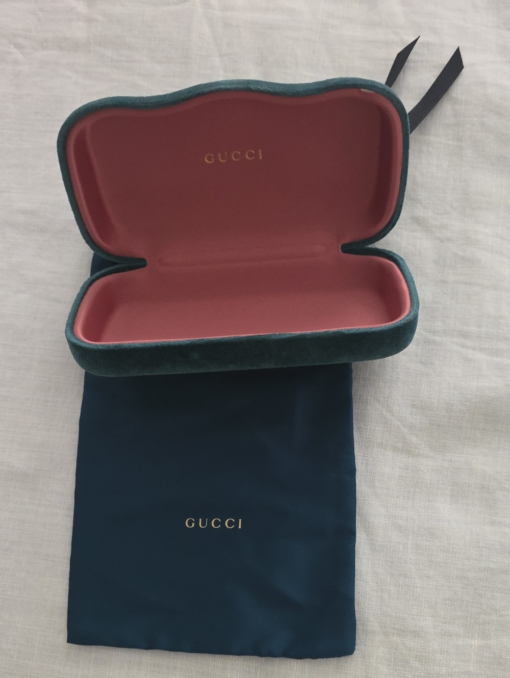 Gucci Velvet Eyewear Case in Teal Exterior with Pink Interior